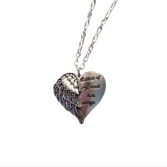 A piece of my heart has wings necklace - Picture 1 of 3